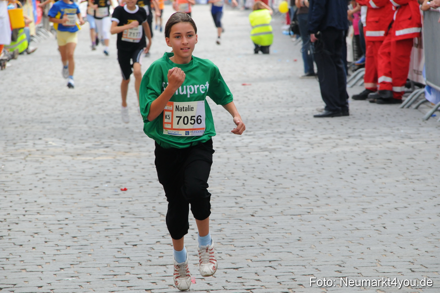 0083 Stadtlauf Neumarkt Bambinilaeufe 200909